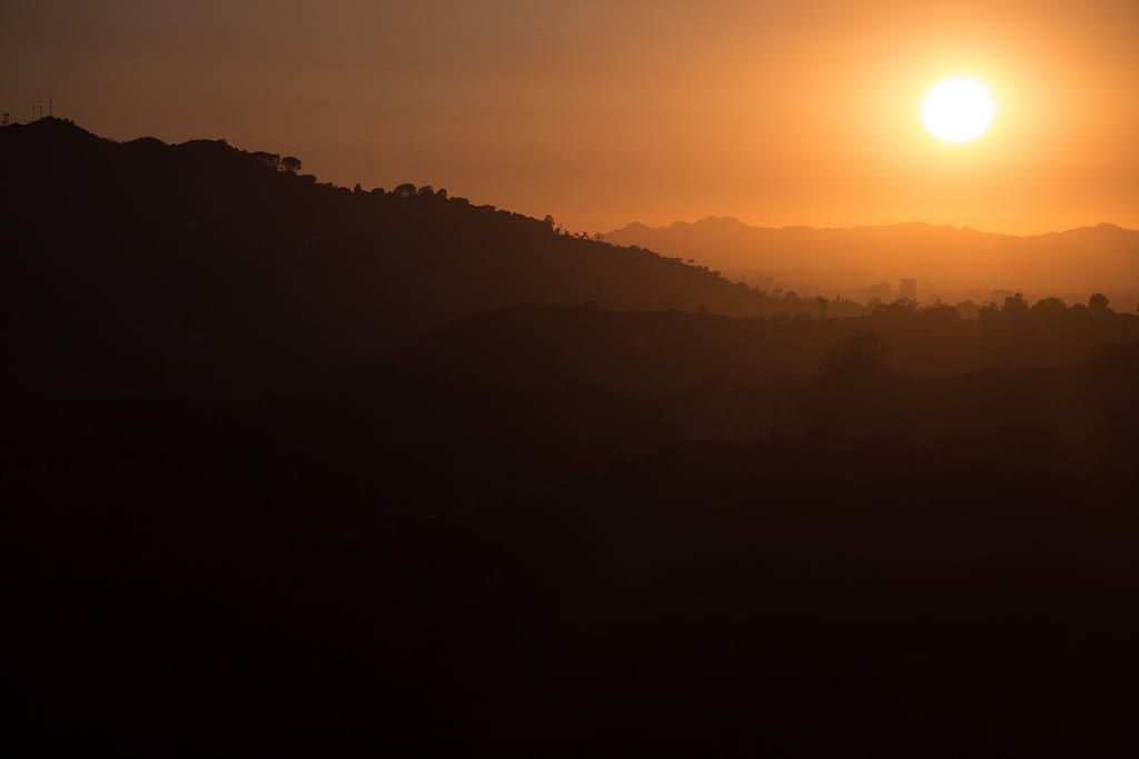 Coucher de soleil sur les collines de Los Angeles